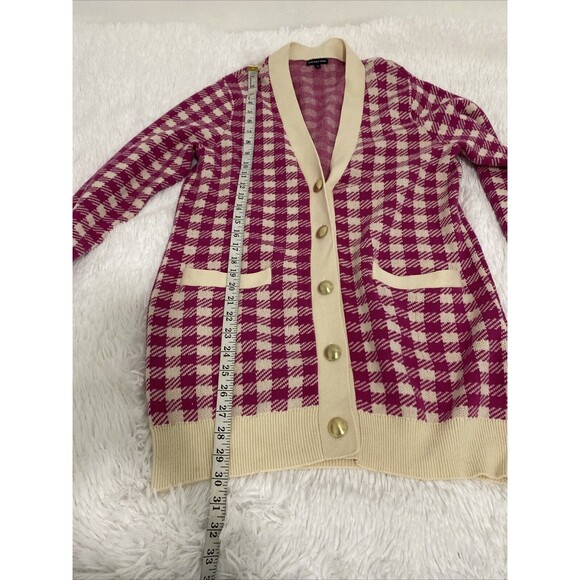 Who What Wear Cardigan Long Sweater Size M Pink Houndstooth Gold Buttons Pockets - Picture 10 of 14